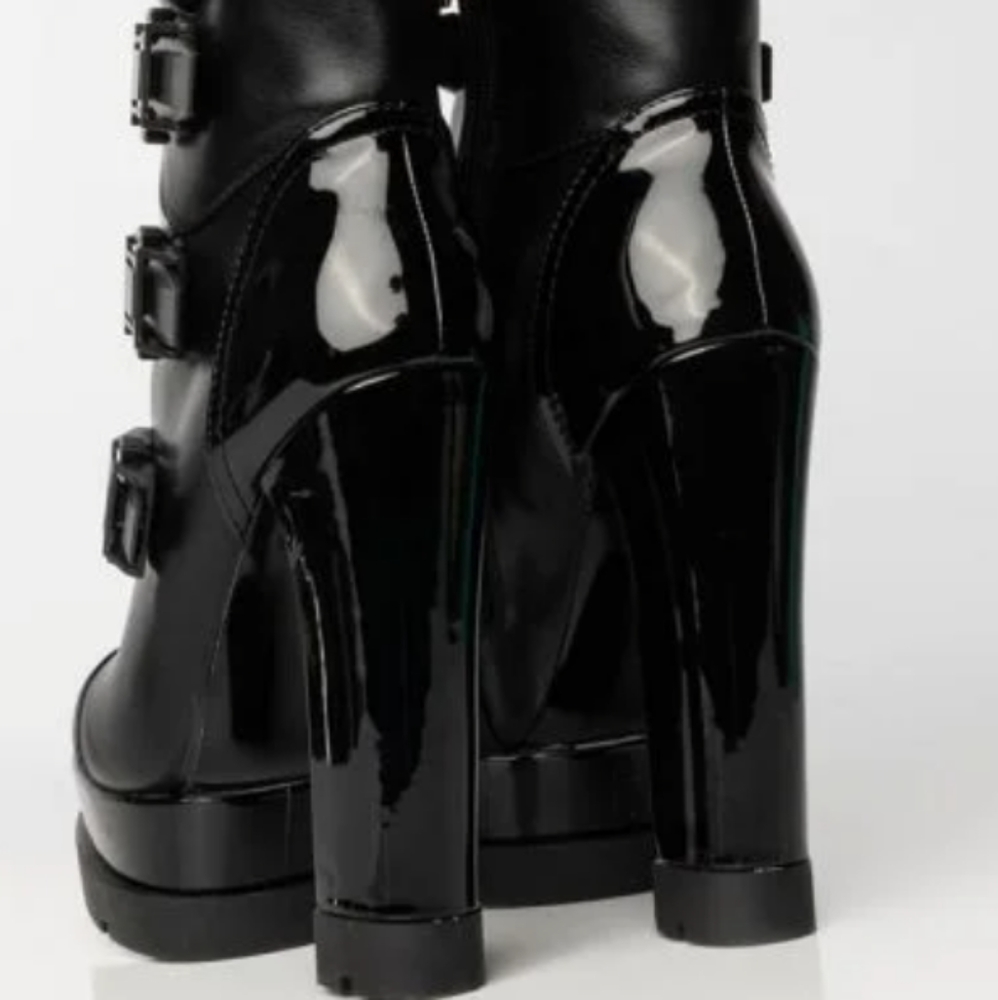 Booties - Picture 4 of 4